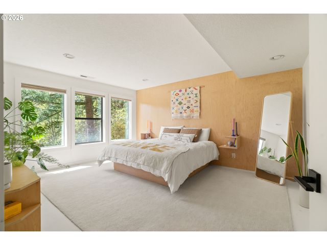 13430 Nw GERMANTOWN Rd, Portland, OR 97231