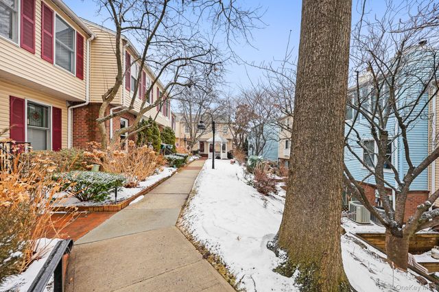 14 Washington Mews 14, Port Chester, NY 10573