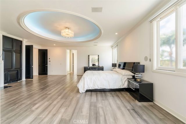 5633 Newcastle Ln, Calabasas, CA 91302