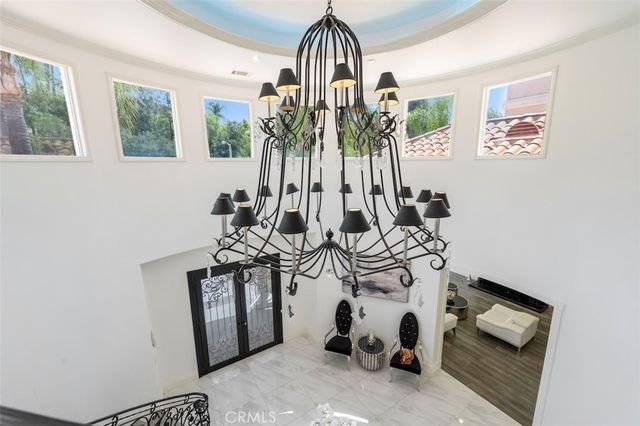 5633 Newcastle Ln, Calabasas, CA 91302