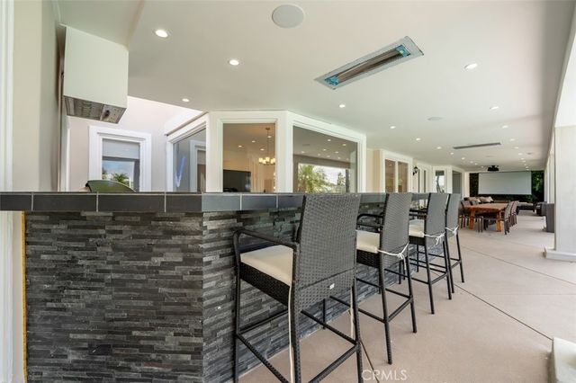 5633 Newcastle Ln, Calabasas, CA 91302