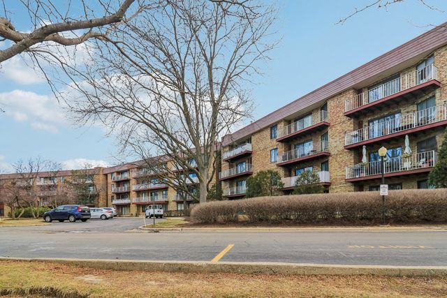 5450 Astor Lane 104, Rolling Meadows, IL 60008