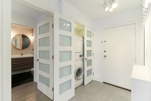 5450 Astor Lane 104, Rolling Meadows, IL 60008