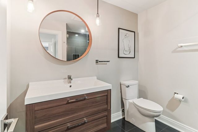 5450 Astor Lane 104, Rolling Meadows, IL 60008