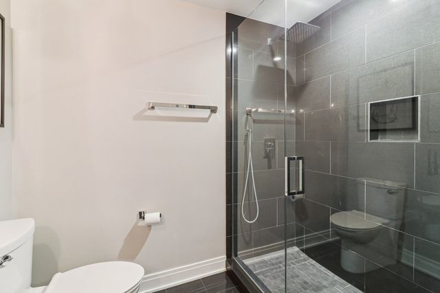 5450 Astor Lane 104, Rolling Meadows, IL 60008