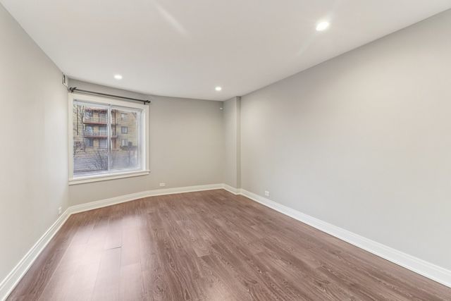 5450 Astor Lane 104, Rolling Meadows, IL 60008