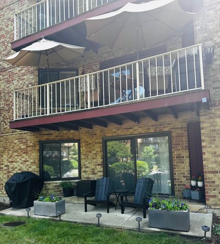 5450 Astor Lane 104, Rolling Meadows, IL 60008