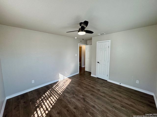 627 N San Manuel, San Antonio, TX 78228