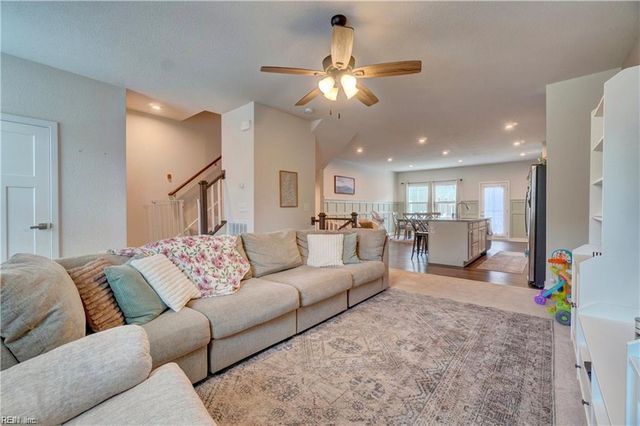 1712 Defiance DR, Chesapeake, VA 23323