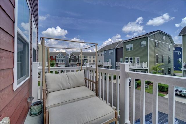 1712 Defiance DR, Chesapeake, VA 23323