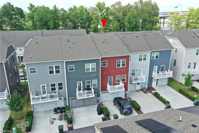 1712 Defiance DR, Chesapeake, VA 23323