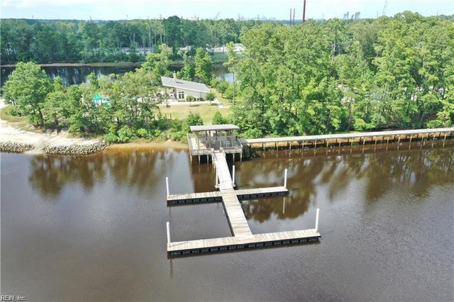1712 Defiance DR, Chesapeake, VA 23323