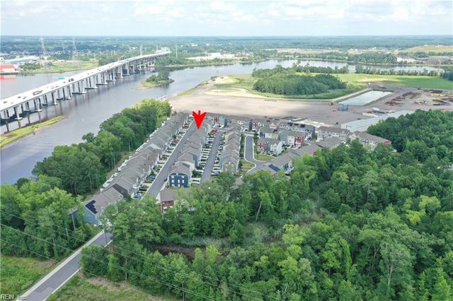 1712 Defiance DR, Chesapeake, VA 23323
