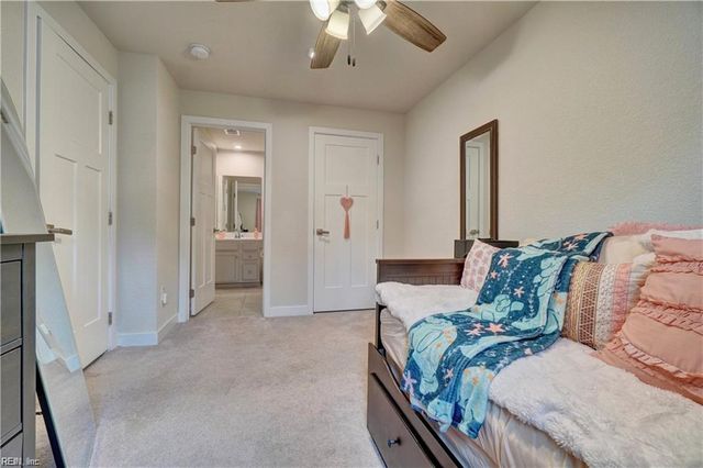 1712 Defiance DR, Chesapeake, VA 23323