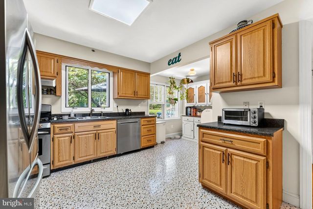 69 MANNERS RD, Ringoes, NJ 08551