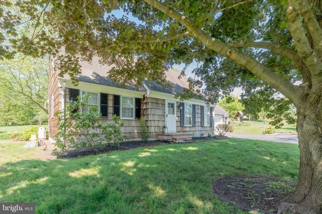 69 MANNERS RD, Ringoes, NJ 08551