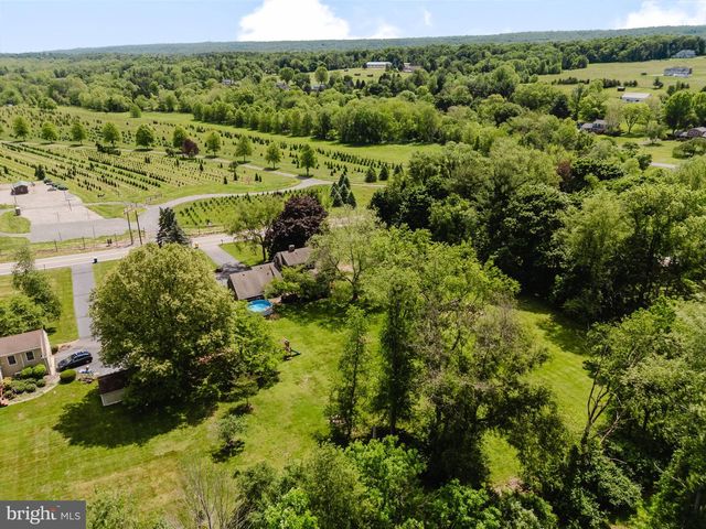 69 MANNERS RD, Ringoes, NJ 08551