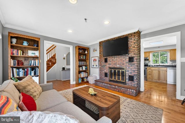 69 MANNERS RD, Ringoes, NJ 08551