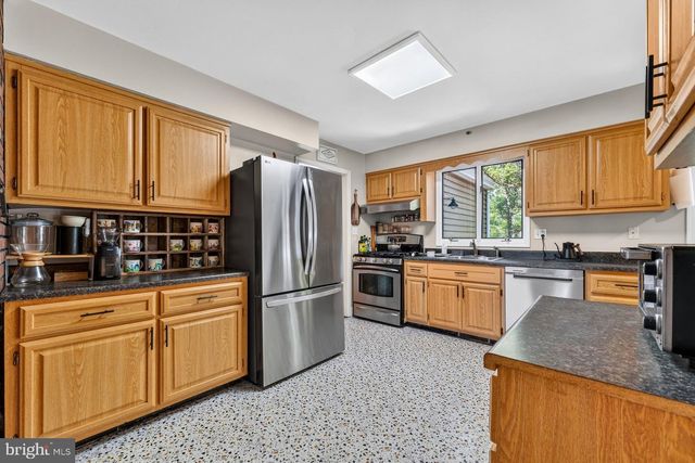 69 MANNERS RD, Ringoes, NJ 08551