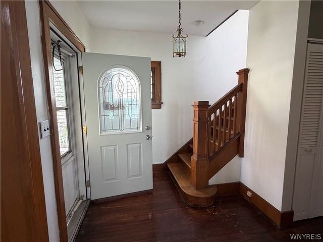 3915 Deveaux Street, Niagara Falls, NY 14305
