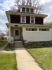 3915 Deveaux Street, Niagara Falls, NY 14305