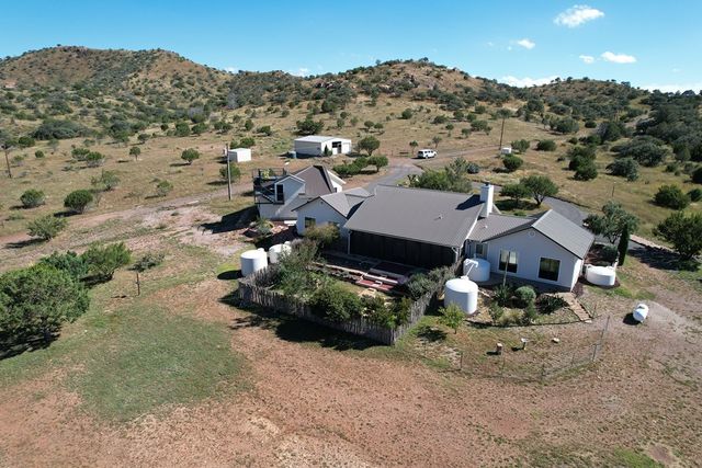 119 Silver Hill Dr, Fort Davis, TX 79734