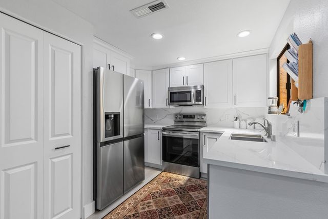 3068 Radford Way, Turlock, CA 95382