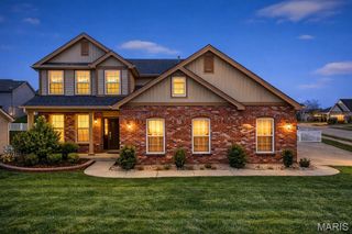 1376 Bridgeport Terrace, St Charles, MO 63303