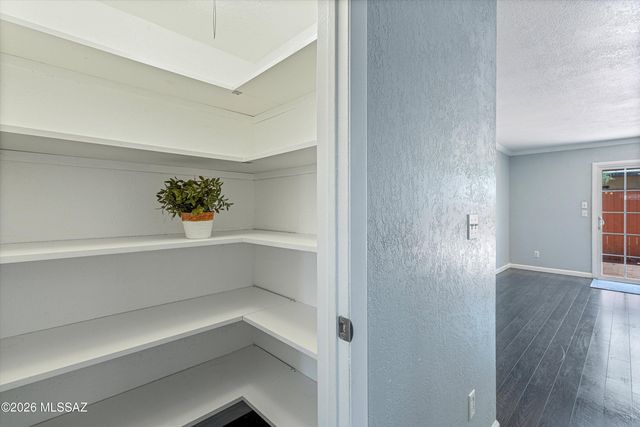 729 S Pantano Parkway, Tucson, AZ 85710