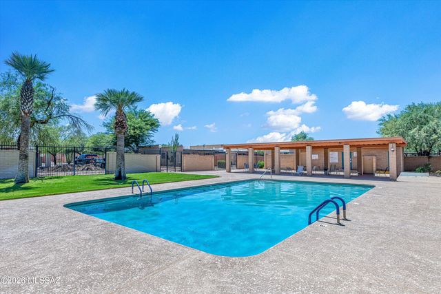 729 S Pantano Parkway, Tucson, AZ 85710
