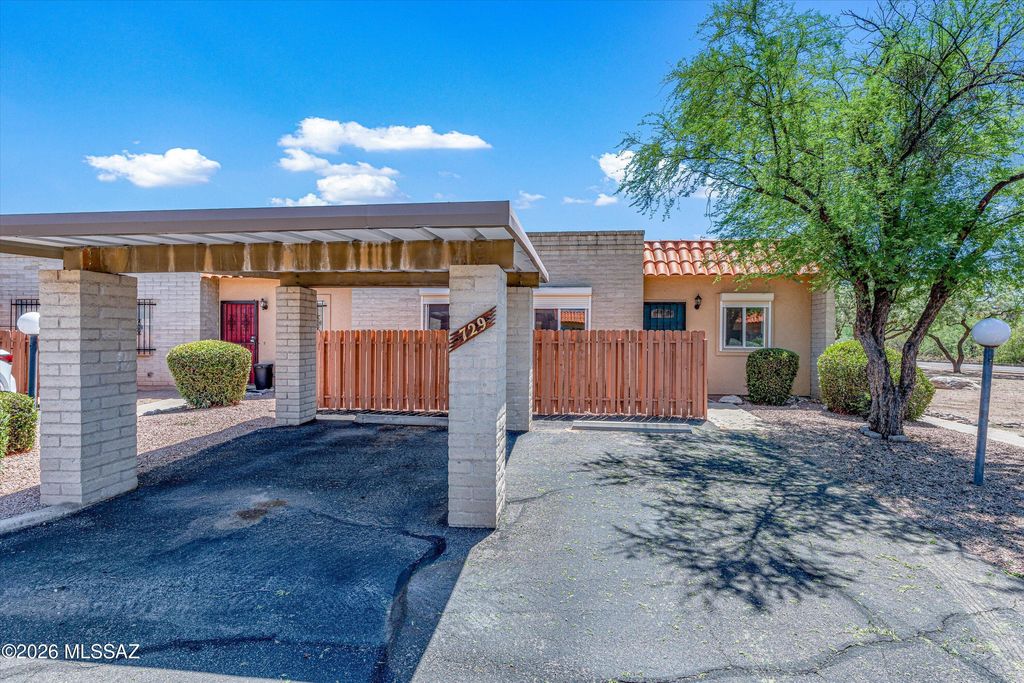 729 S Pantano Parkway, Tucson, AZ 85710