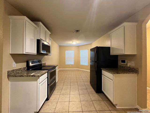 12304 Claiborne, San Antonio, TX 78252