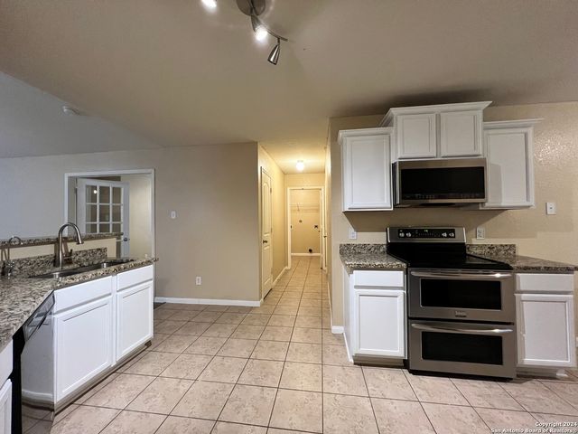 12304 Claiborne, San Antonio, TX 78252