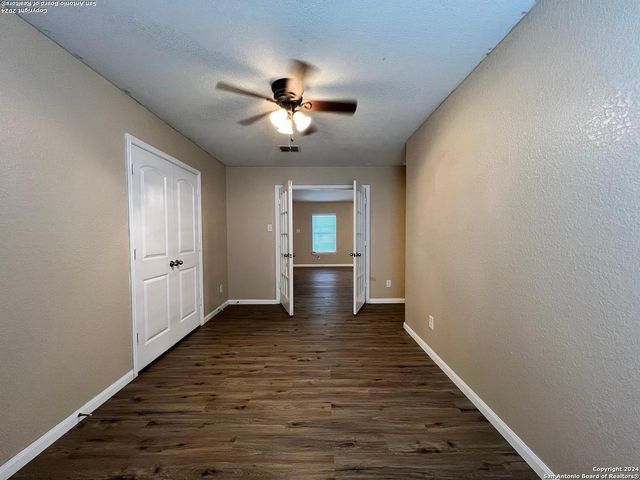 12304 Claiborne, San Antonio, TX 78252