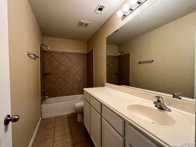 12304 Claiborne, San Antonio, TX 78252