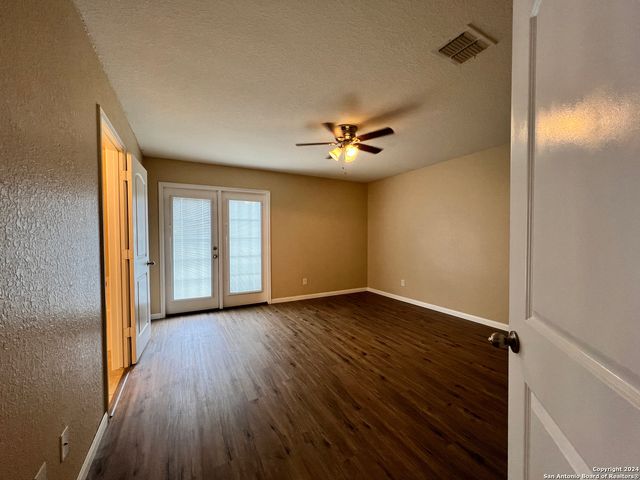 12304 Claiborne, San Antonio, TX 78252