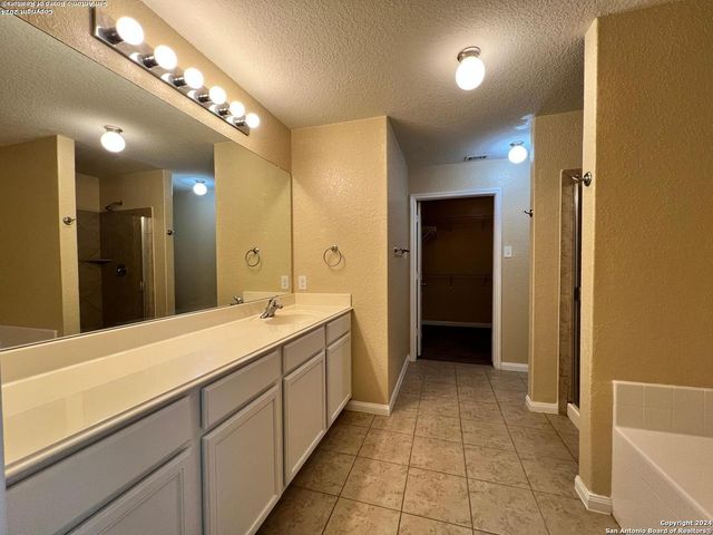 12304 Claiborne, San Antonio, TX 78252