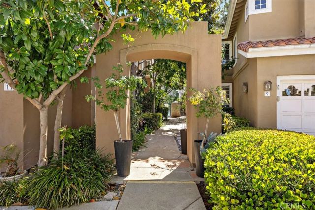 9 Matisse Circle 5, Aliso Viejo, CA 92656