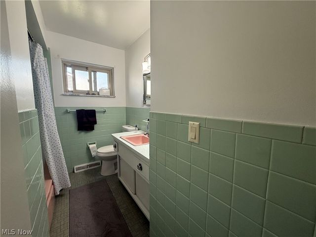 5931 Mayberry Avenue, Mayfield Heights, OH 44124