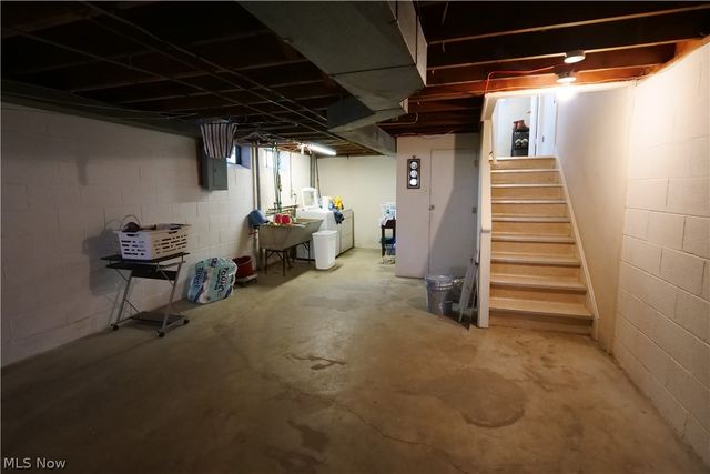 5931 Mayberry Avenue, Mayfield Heights, OH 44124