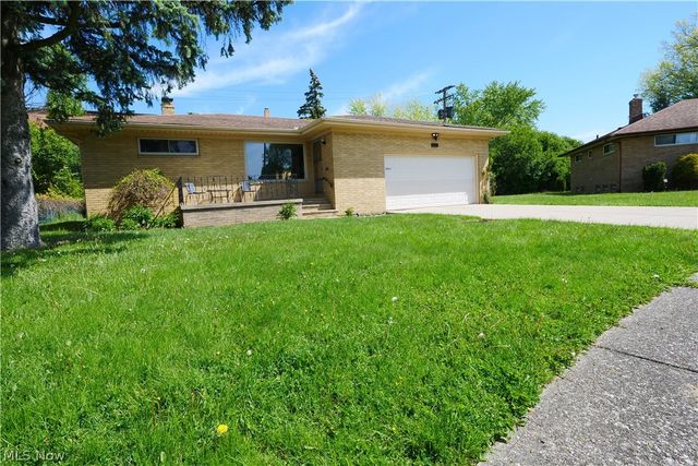5931 Mayberry Avenue, Mayfield Heights, OH 44124
