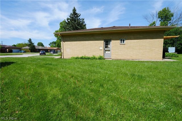 5931 Mayberry Avenue, Mayfield Heights, OH 44124