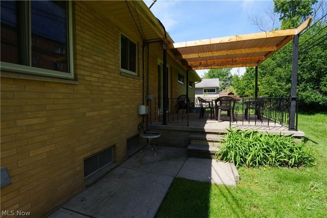 5931 Mayberry Avenue, Mayfield Heights, OH 44124