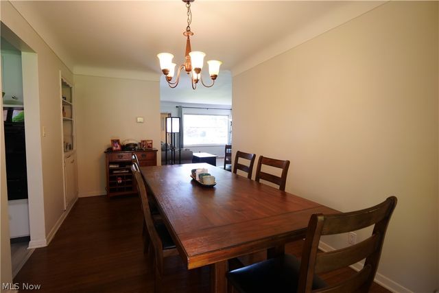 5931 Mayberry Avenue, Mayfield Heights, OH 44124