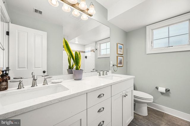 625 W MULBERRY ST, Kennett Square, PA 19348