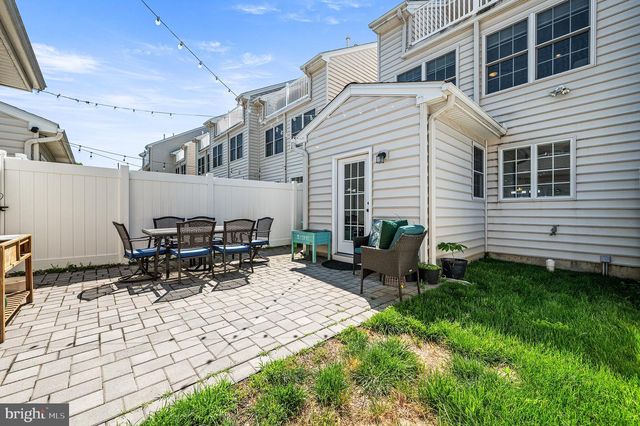 625 W MULBERRY ST, Kennett Square, PA 19348