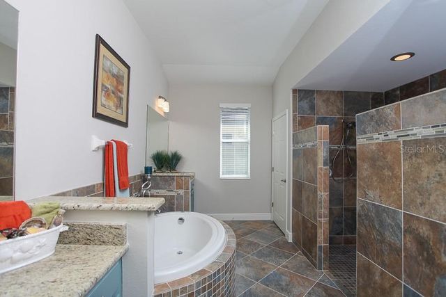 904 RIVERSCAPE STREET, Bradenton, FL 34208