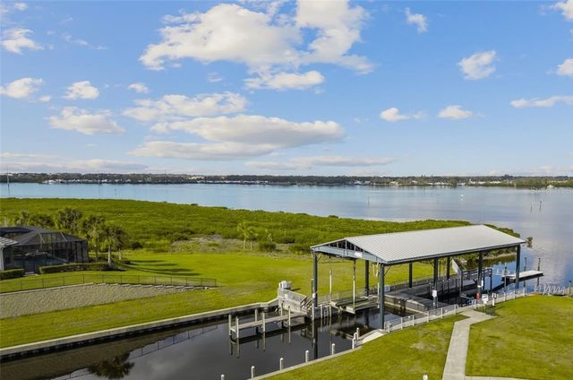 904 RIVERSCAPE STREET, Bradenton, FL 34208