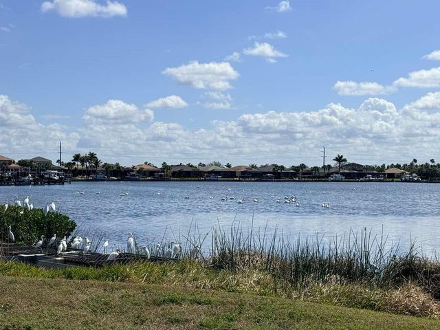 904 RIVERSCAPE STREET, Bradenton, FL 34208