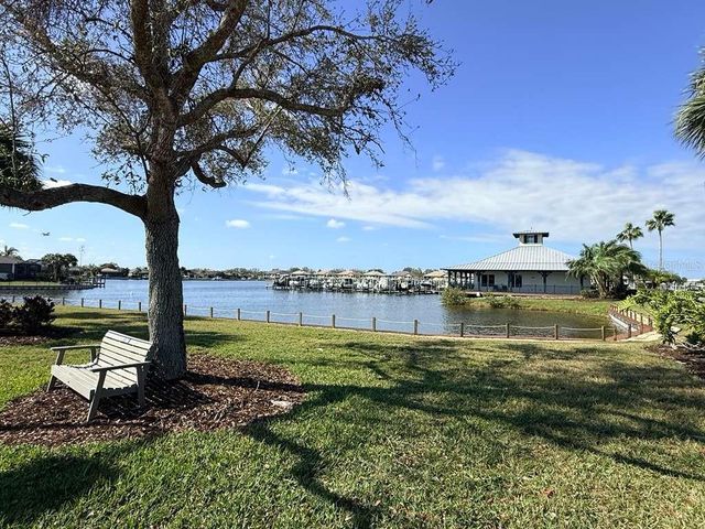 904 RIVERSCAPE STREET, Bradenton, FL 34208